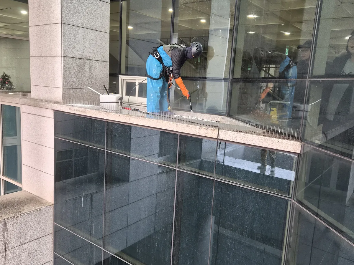 금산군 군북면 건물 복도·대기 동선 야간 위생청소 사례 - 행진크린