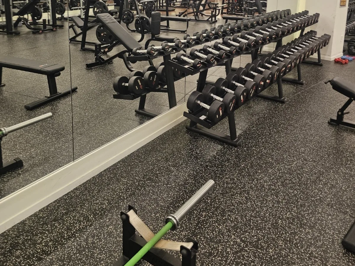 청양군 대치면 프리웨이트존 바닥·기구 위생청소 사례 - 행진크린