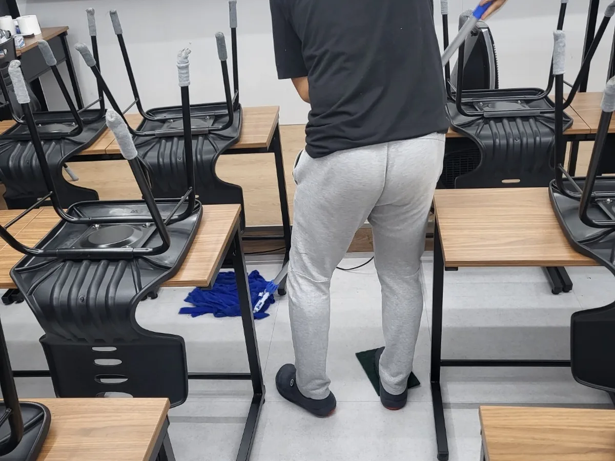 태안군 안면읍 사업장 로비·응접실 바닥 위생청소 사례 - 행진크린